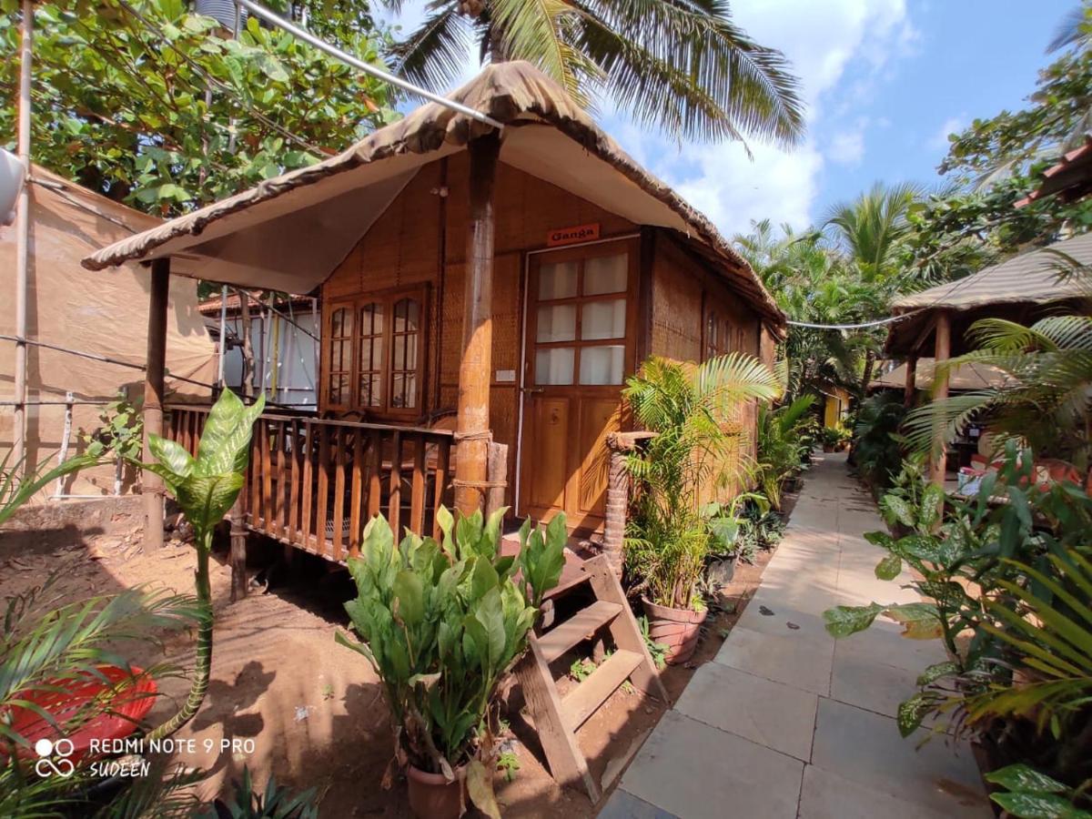 Namaste Beach Huts Hotel Patnem Beach Ngoại thất bức ảnh