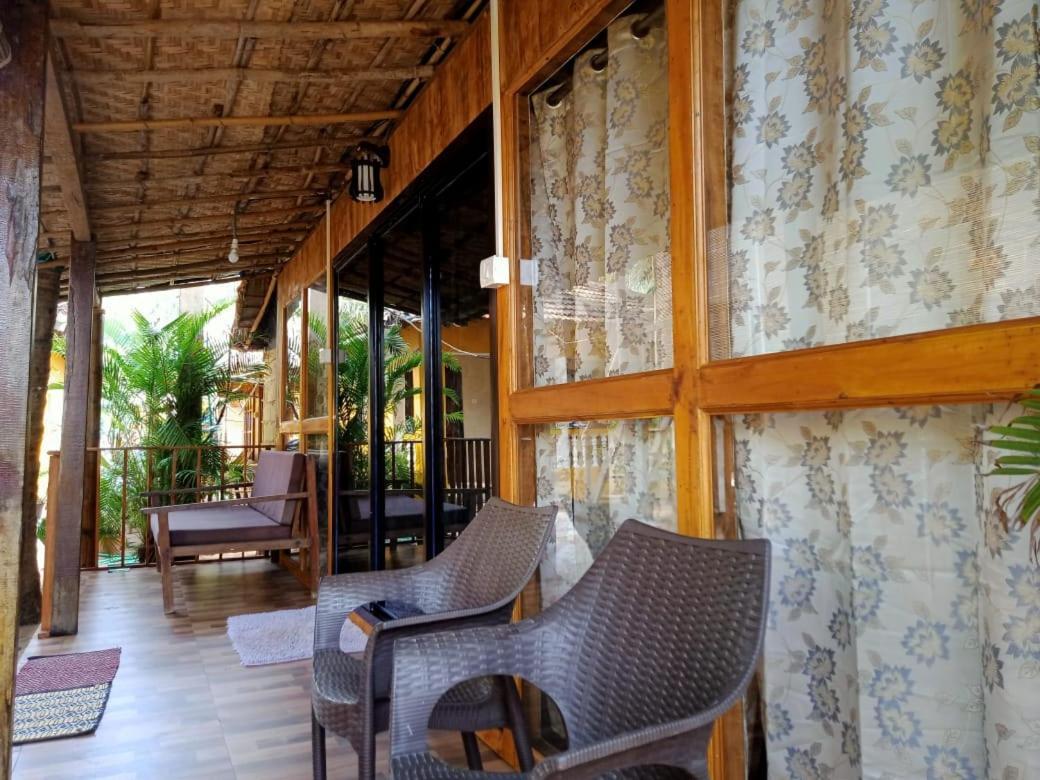 Namaste Beach Huts Hotel Patnem Beach Ngoại thất bức ảnh