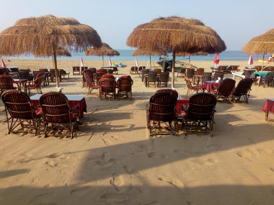 Namaste Beach Huts Hotel Patnem Beach Ngoại thất bức ảnh